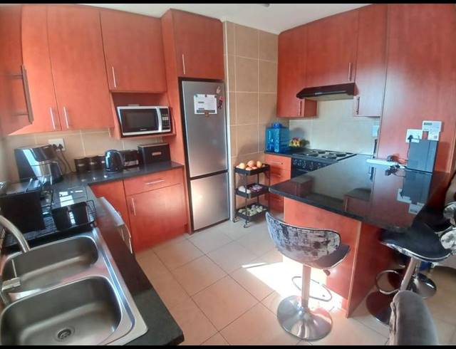 2 BEDROOM TOWNHOUSE FOR SALE IN NEW REDRUTH